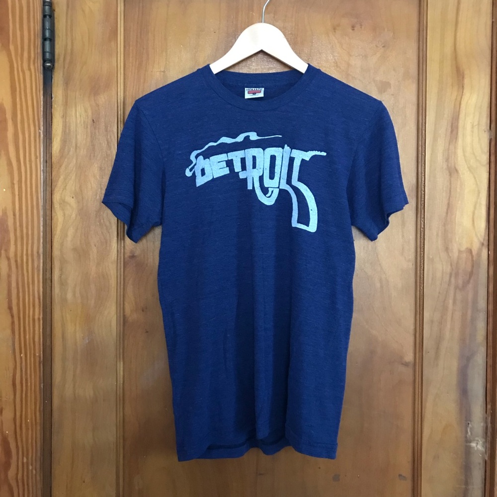 Detroit - Homage t-shirt blue distressed decal